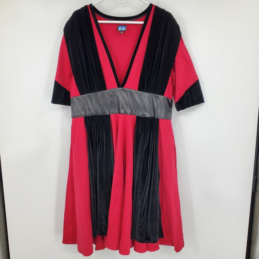 Elhoffer Design Red‎ Black Velvet Galactic Decoy Star Wars Dress Plus 2X SDCC